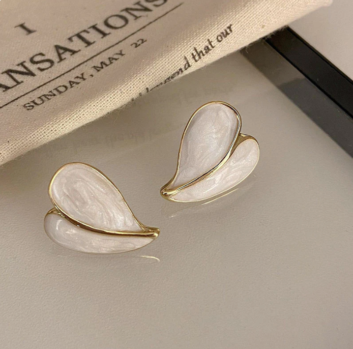 Drip glaze love earrings