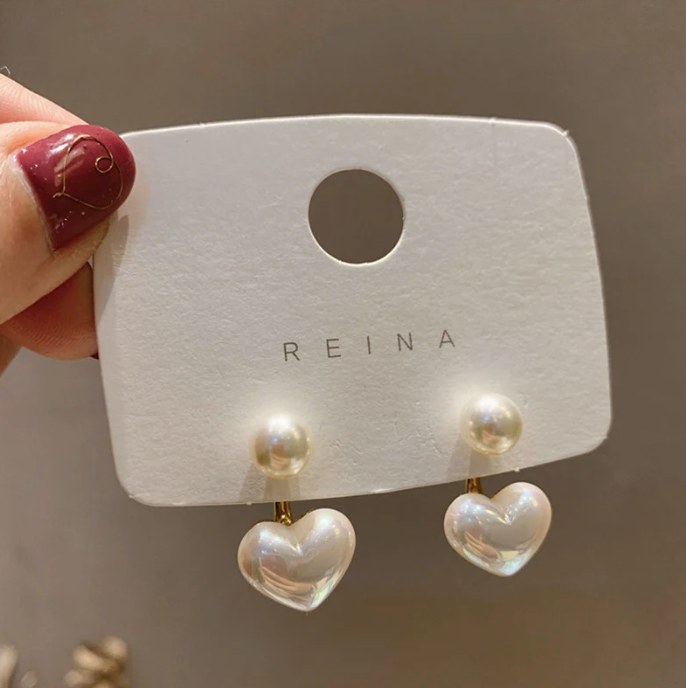 Simple small heart pearl earrings