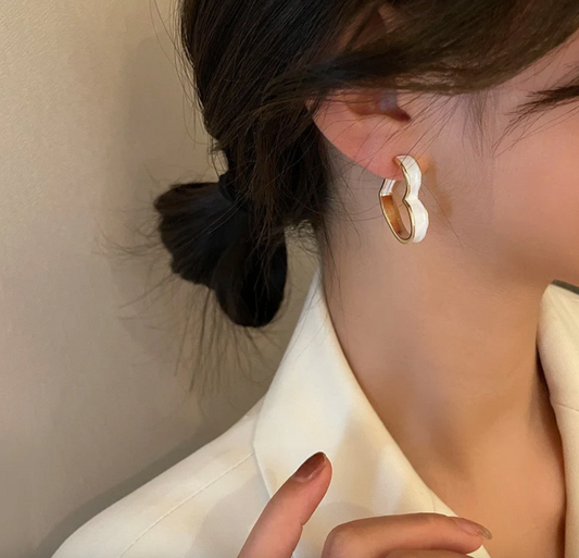 New oil drop heart earrings