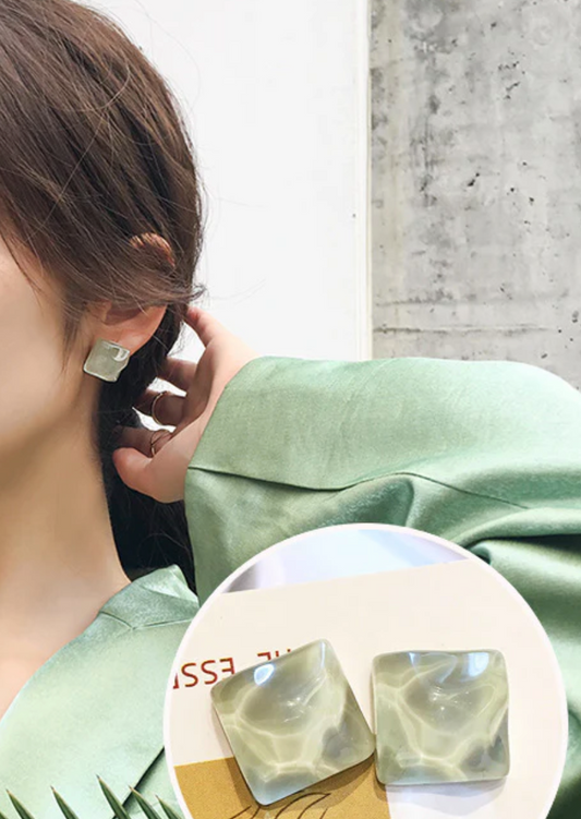 Acrylic small cube summer earrings - Green