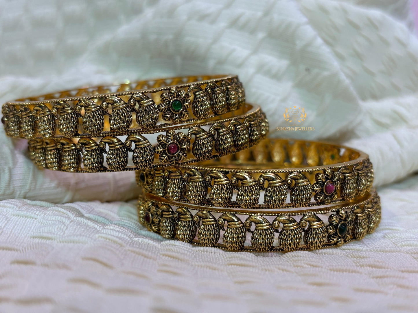 Premium Antique peacock Ruby-Green Bangle(set of 4)