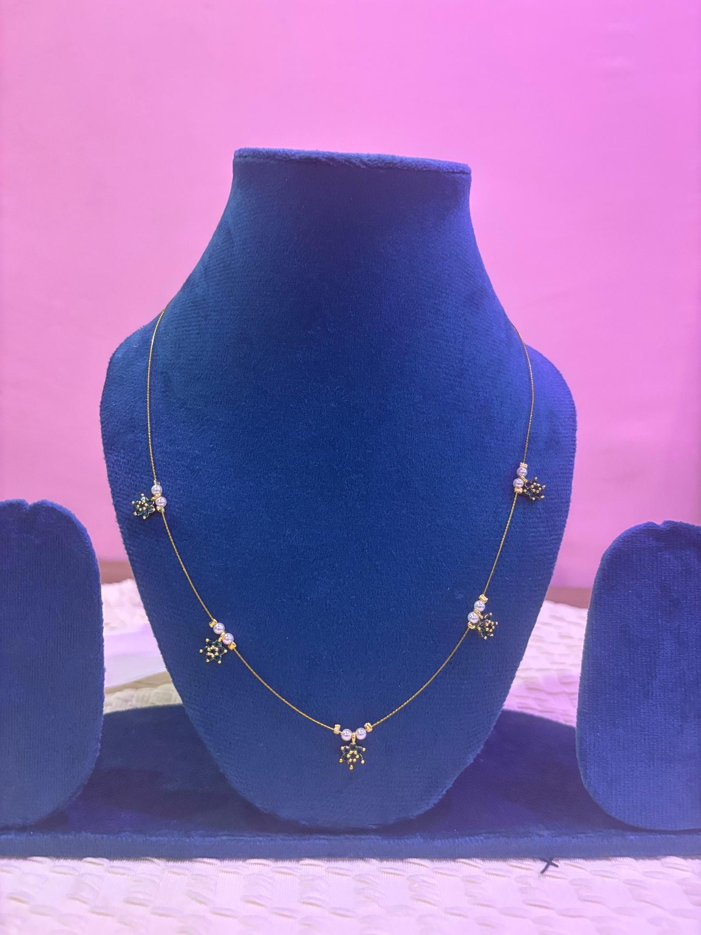 Invisible Premium Neckpiece - green